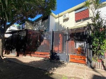 PH en venta - 2 Dormitorios 2 Baños - 85Mts2 - Morón