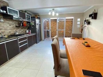 PH en venta - 2 Dormitorios 2 Baños - 85Mts2 - Morón