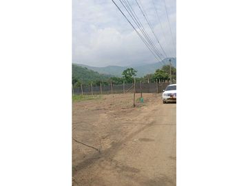 SE VENDE LOTE EN YUMBO TP 8268428