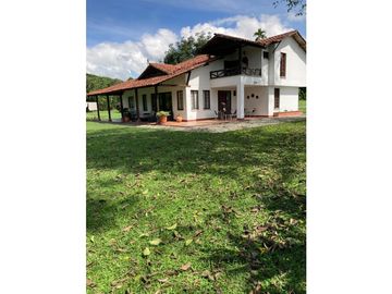 Se Vende Casa campestre Condominio Cerrado Club Campestre