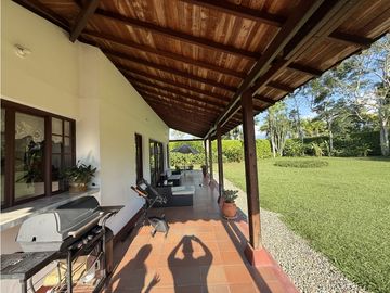 Se Vende Casa campestre Condominio Cerrado Club Campestre