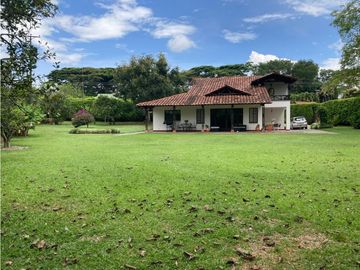Se Vende Casa campestre Condominio Cerrado Club Campestre