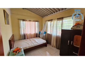 ref 960a Párraga /pavas/vendo casa campestre