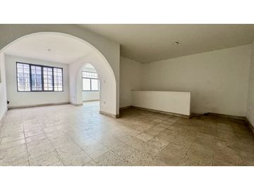 Casa bifamiliar de dos pisos más terraza en venta Barrio Santa Bárbara