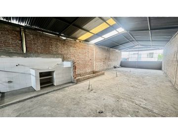 Casa bifamiliar de dos pisos más terraza en venta Barrio Santa Bárbara