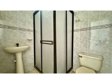 Casa bifamiliar de dos pisos más terraza en venta Barrio Santa Bárbara