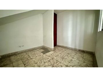 Casa bifamiliar de dos pisos más terraza en venta Barrio Santa Bárbara