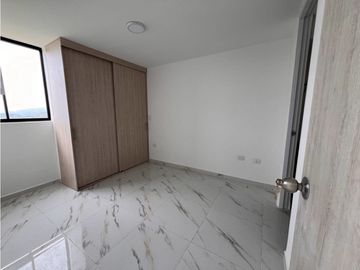 Arriendo Apartamento piso 13 en Cerritos