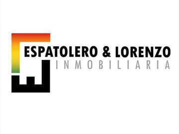 Oportunidad para inversores. Local con dos viviendas en block