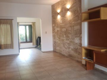 Casa en Venta-única en el barrio