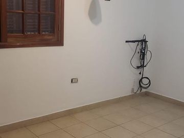 Casa en Venta-única en el barrio