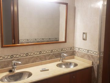 Casa en Venta-única en el barrio