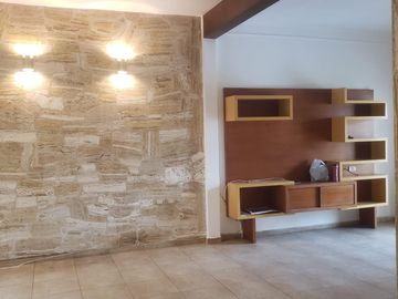 Casa en Venta-única en el barrio