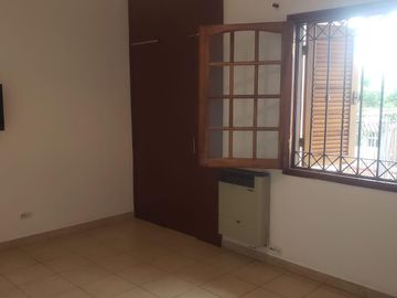 Casa en Venta-única en el barrio