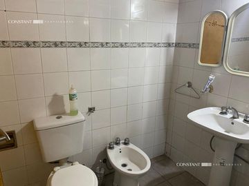 Casa en venta de cuatro dormitorios en La Plata
