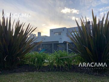 Casa en VENTA en Santa Rita - Canning
