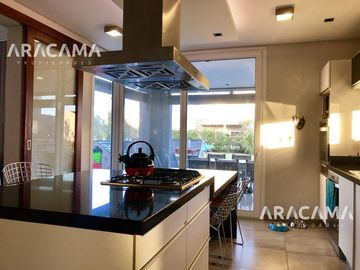 Casa en VENTA en Santa Rita - Canning