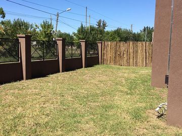 DUPLEX EN CASAS DEL PILAR KM 55 - COCHERA - SIN EXPENSAS - A ESTRENAR - FINANCIACION PROPIA