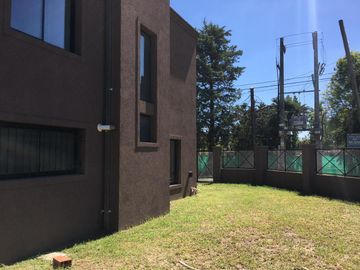 DUPLEX EN CASAS DEL PILAR KM 55 - COCHERA - SIN EXPENSAS - A ESTRENAR - FINANCIACION PROPIA