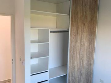 Casa en venta - 3 Dormitorios 4 Baños - Cocheras - 216,50Mts2 - El Naudir, Escobar