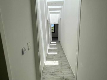 Casa en venta - 3 Dormitorios 4 Baños - Cocheras - 216,50Mts2 - El Naudir, Escobar
