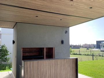 Casa en venta - 3 Dormitorios 4 Baños - Cocheras - 216,50Mts2 - El Naudir, Escobar