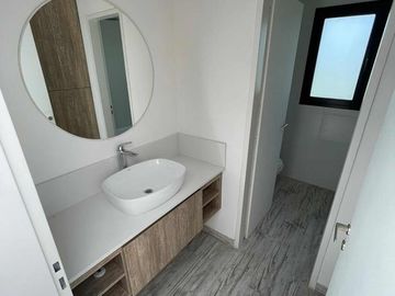 Casa en venta - 3 Dormitorios 4 Baños - Cocheras - 216,50Mts2 - El Naudir, Escobar