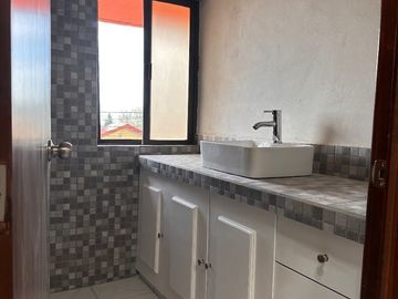 VENDO CASA EN LAGO DE GUADALUPE $4,100,000