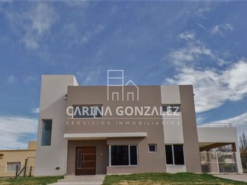 Venta de casa de 3 dormitorios en Plottier