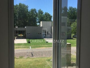 Venta de casa de 3 dormitorios en Plottier