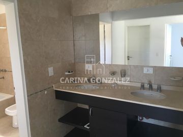 Venta de casa de 3 dormitorios en Plottier