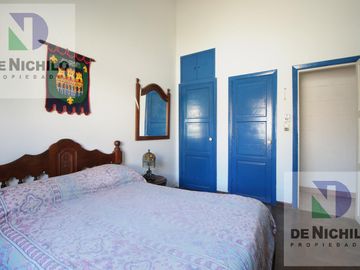 Venta Casa Chalet de 4 amb. con fondo y parrilla en  Berazategui, Oportunidad !!! APTA CREDITO