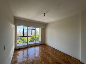 Departamento cuatro ambientes a la venta en Wilde