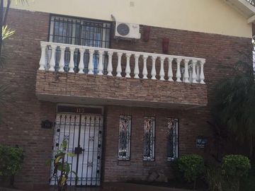 Casa - S.Isi.-Barrio Carreras