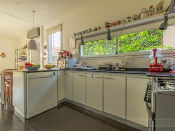 Casa con 3 dormitorios en venta en  Los Sauces - Nordelta