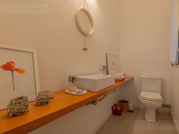 Casa con 3 dormitorios en venta en  Los Sauces - Nordelta