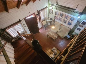 Hermosa casa  Hernandez  872-San Bernardo.