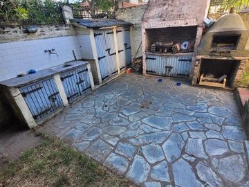 Hermosa casa  Hernandez  872-San Bernardo.