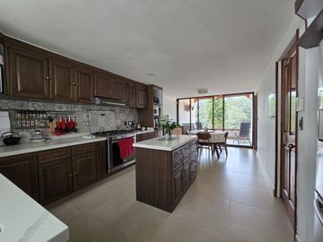 Casa en Venta en Las Haciendas, frente a Rancho San Francisco
