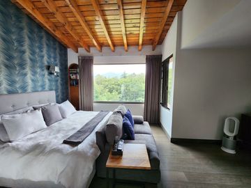 Casa en Venta en Las Haciendas, frente a Rancho San Francisco