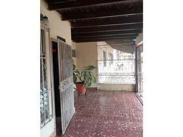 Sea Confiable vende amplia y céntrica propiedad en Las Tablas.