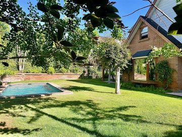 Casa en Venta en Camino Otoñal / República de Honduras