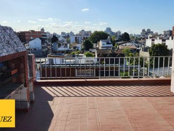 Casa PH en venta en Ramos Mejia Sur