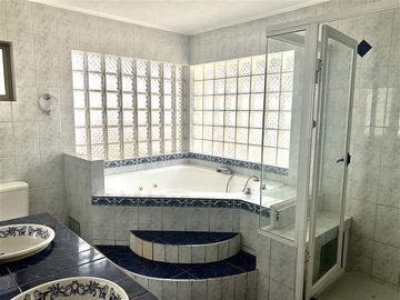 Casa en Venta en Cercana Av Santa Teresa / Tres Carrera / 5D 4B