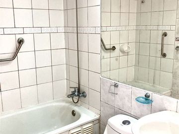 Departamento en Venta en Departamento 2 Dormitorios, Cerca Metro, Centros Comerciales