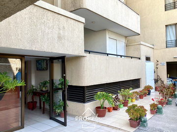 Departamento en Venta en Departamento 2 Dormitorios, Cerca Metro, Centros Comerciales