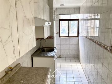 Departamento en Venta en Departamento 2 Dormitorios, Cerca Metro, Centros Comerciales