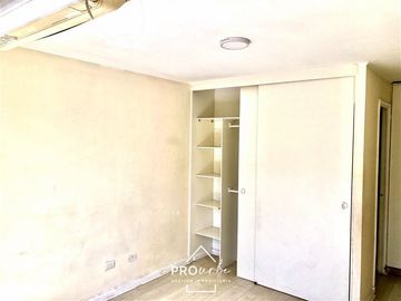 Departamento en Venta en Departamento 2 Dormitorios, Cerca Metro, Centros Comerciales