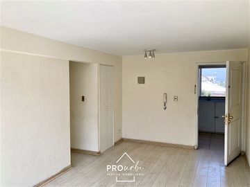 Departamento en Venta en Departamento 2 Dormitorios, Cerca Metro, Centros Comerciales