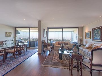 Departamento en Venta en Carolina Rabat 1010